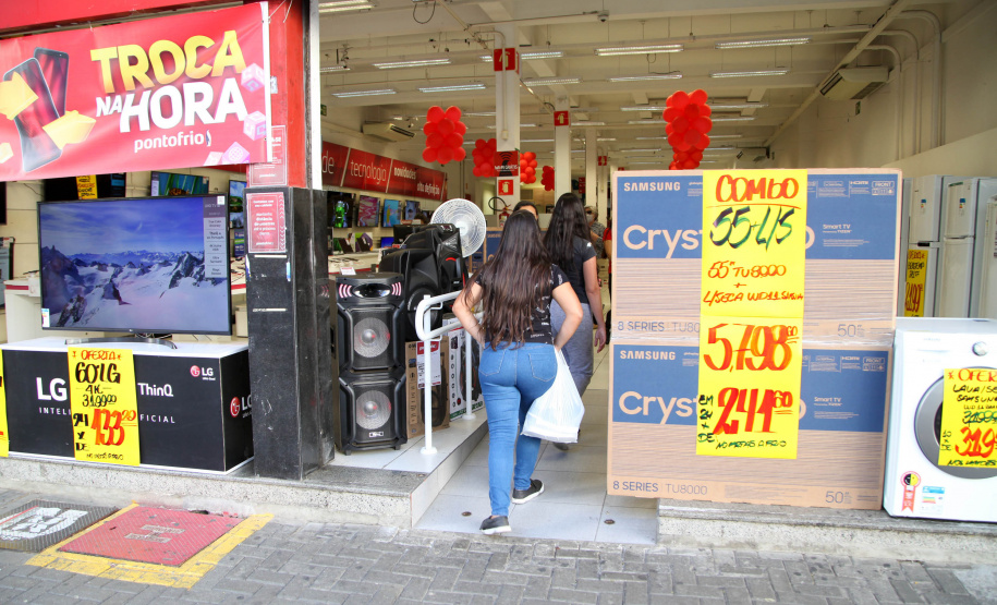 Número de consumidores que pedem CPF na nota supera 9 milhões pela 1ª vez na história do Nota Paraná