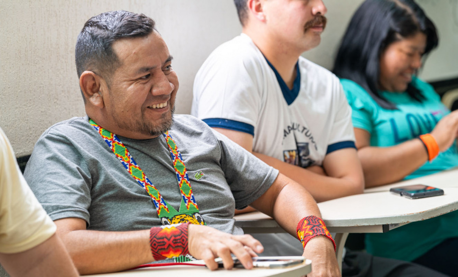 Educação promove encontro para definição dos itinerários formativos nos colégios indígenas do Paraná