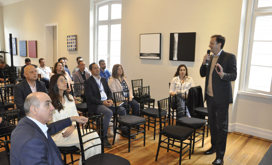 Colaboradores da Fomento Paraná são capacitados sobre questões ESG