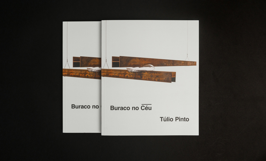 A exposição “Buraco no Céu”, do artista visual Túlio Pinto