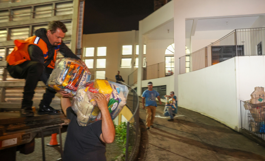 Mais 580 cestas básicas chegam a União da Vitória; Estado reforça suporte em regiões mais críticas