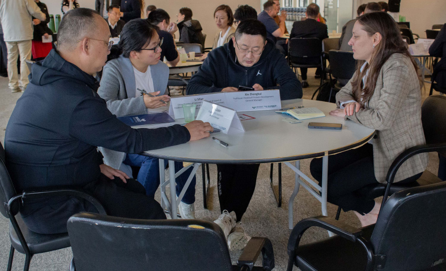 Invest Paraná China