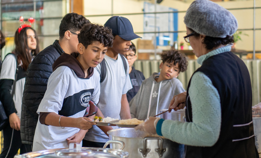 Alimentação Escolar: rede estadual é destaque com três refeições por dia e produtos da agricultura familiar