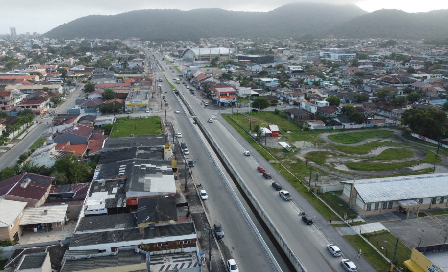 Canalização e duplicação da Avenida JK devem ser concluídas até o final de novembro