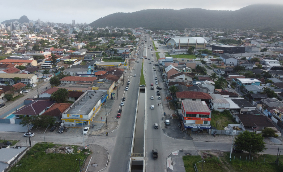 Canalização e duplicação da Avenida JK devem ser concluídas até o final de novembro