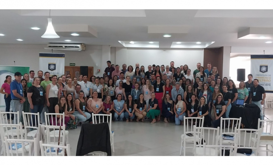 Gestores e profissionais da saúde de 27 municípios do Sudoeste discutem vigilância sanitária na região