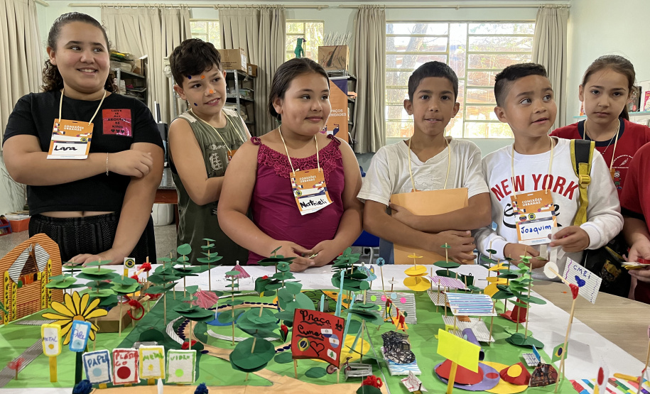 Com ONU-Habitat e Paraná, crianças propõem praças para inclusão de imigrantes em Foz do Iguaçu