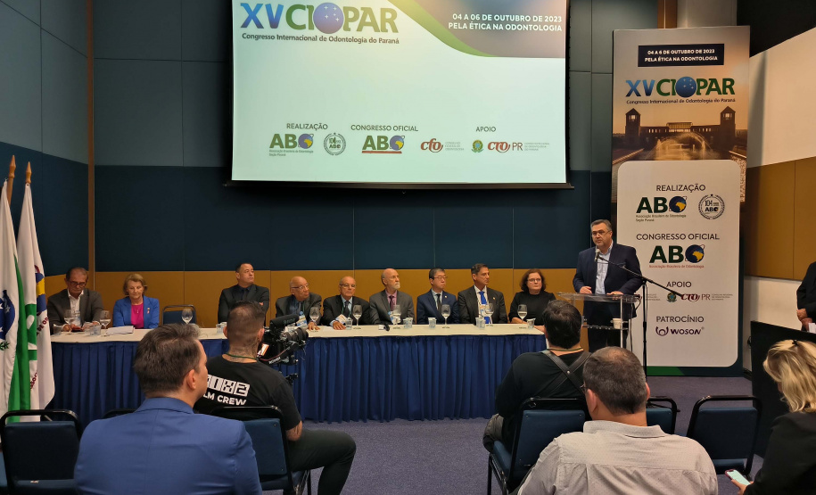 Secretário reforça ações do Estado em saúde bucal no XV Congresso Internacional de Odontologia