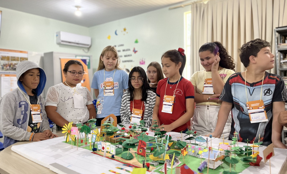 Com ONU-Habitat e Paraná, crianças propõem praças para inclusão de imigrantes em Foz do Iguaçu