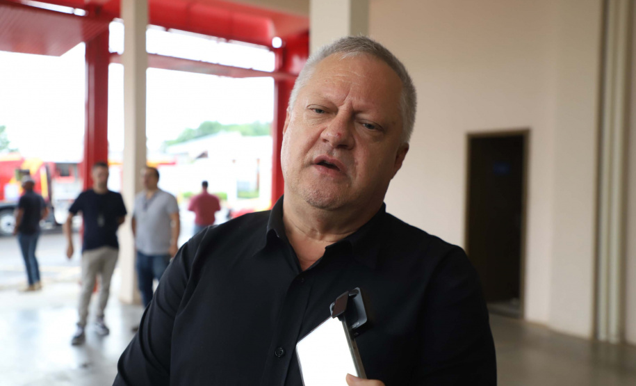 Segundo o prefeito de Dois Vizinhos, Luís Carlos Turatto, a própria estrutura da prefeitura foi afetada, o que faz com que a ajuda do Governo do Estado seja fundamental neste momento.