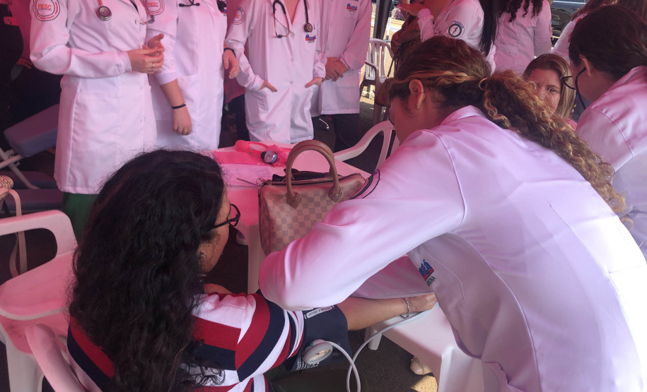 Com foco na saúde da mulher, Governo do Estado promove a 1ª etapa do Paraná Rosa em Ação