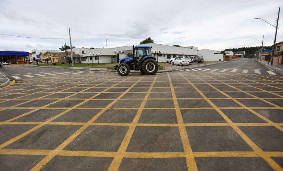 O serviço mais procurado é o de pavimentação de vias urbanas.