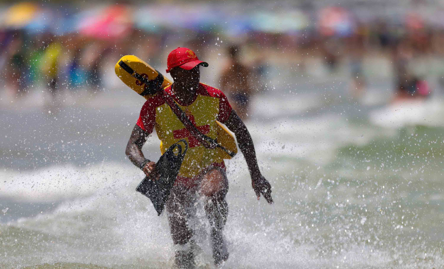 Corpo de Bombeiros do Paraná completa 111 anos de atuação