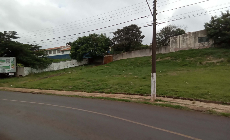 Estado promove a venda de imóveis e terrenos em cinco municípios com valores a partir de R$146 mil