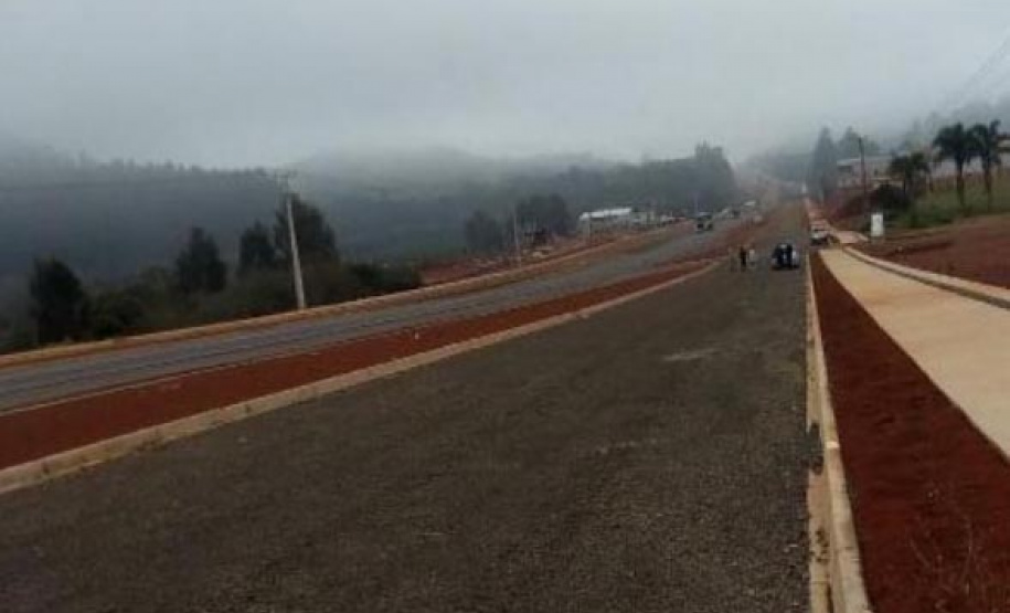 Alagamento atinge rodovias estaduais de Pitanga