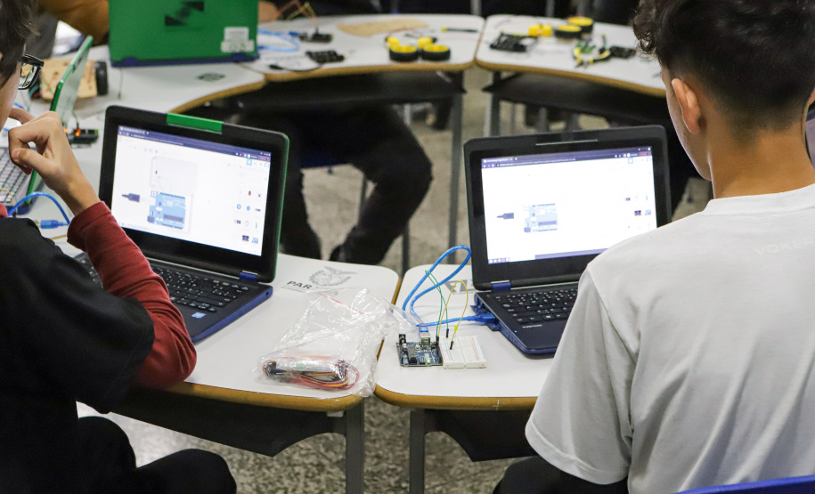 Educação amplia oferta de vagas no ensino técnico para 2024: matrículas estão abertas