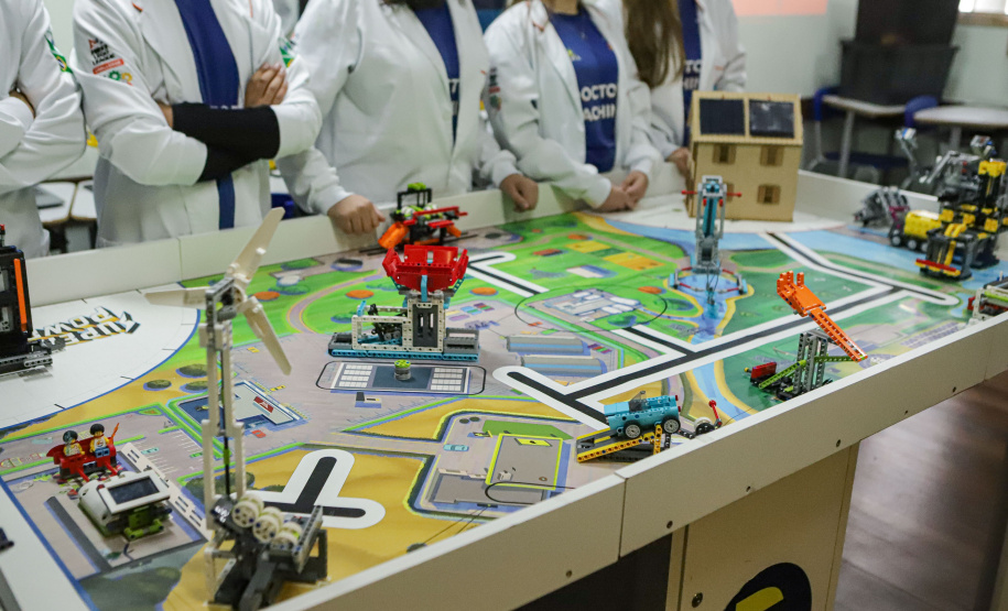 Educação amplia oferta de vagas no ensino técnico para 2024: matrículas estão abertas