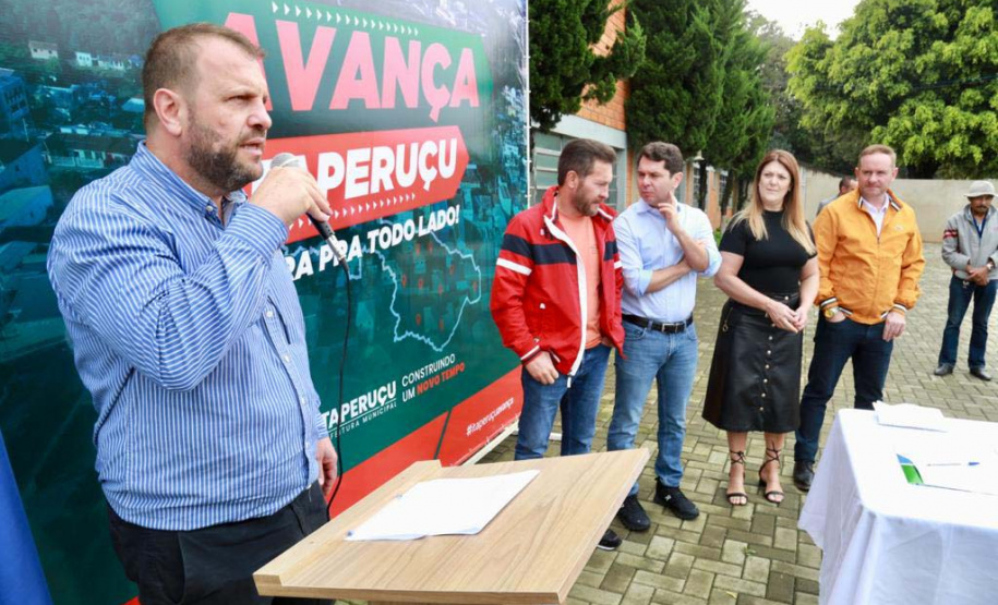 O Governo do Paraná assinou nesta sexta-feira (06) o termo para o início da licitação para construção do Centro de Referência de Assistência Social (CRAS) de Itaperuçu, na Região Metropolitana de Curitiba.