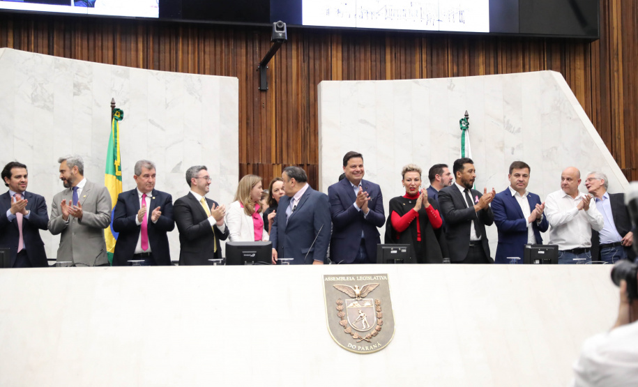 Portos do Paraná recebe homenagem da Assembleia Legislativa