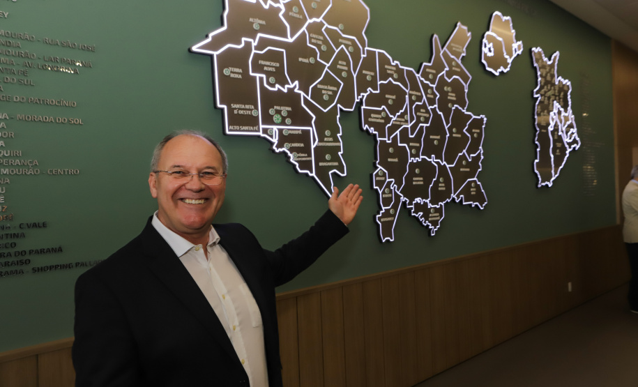 O governador Carlos Massa Ratinho Junior exaltou novamente a importância das cooperativas para a economia do Paraná durante a inauguração da nova sede administrativa do Sicredi em Palotina