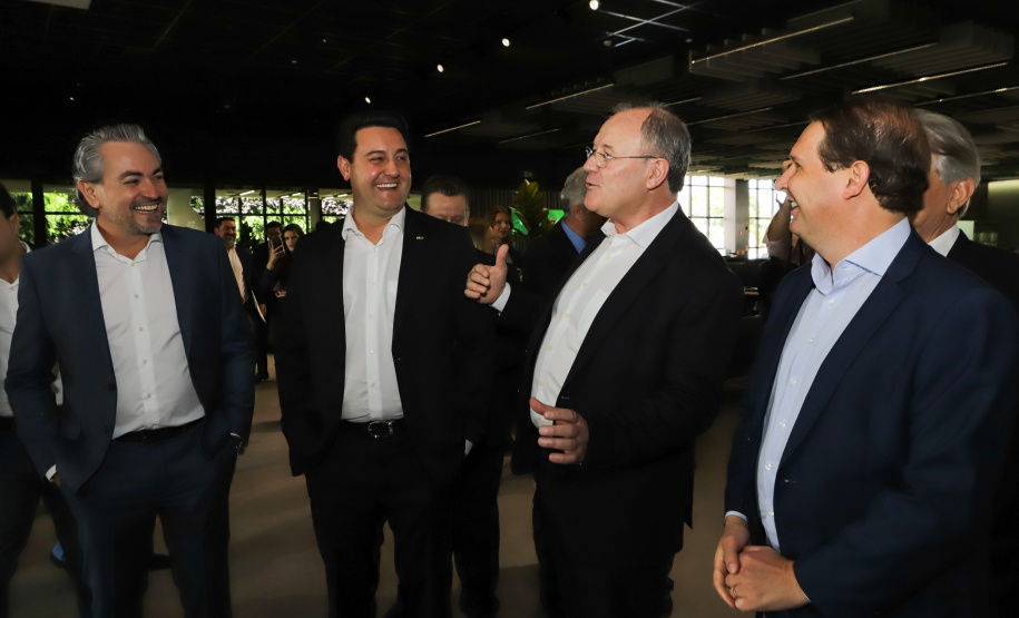 O governador Carlos Massa Ratinho Junior exaltou novamente a importância das cooperativas para a economia do Paraná durante a inauguração da nova sede administrativa do Sicredi em Palotina