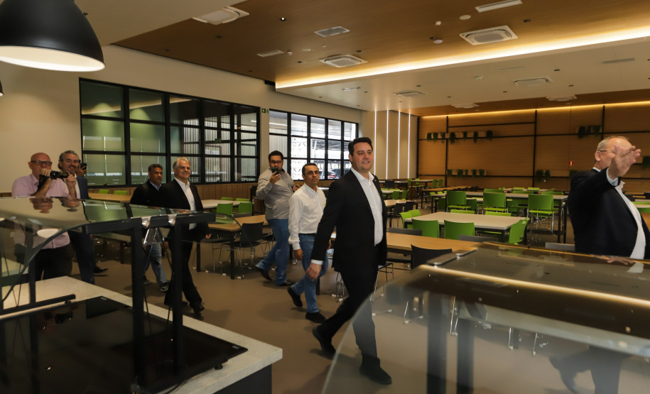 O governador Carlos Massa Ratinho Junior exaltou novamente a importância das cooperativas para a economia do Paraná durante a inauguração da nova sede administrativa do Sicredi em Palotina