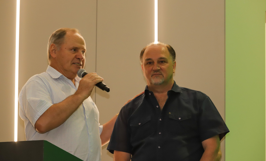 O governador Carlos Massa Ratinho Junior exaltou novamente a importância das cooperativas para a economia do Paraná durante a inauguração da nova sede administrativa do Sicredi em Palotina