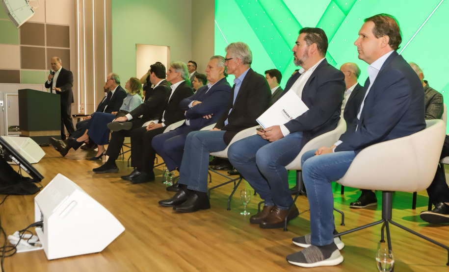 O governador Carlos Massa Ratinho Junior exaltou novamente a importância das cooperativas para a economia do Paraná durante a inauguração da nova sede administrativa do Sicredi em Palotina