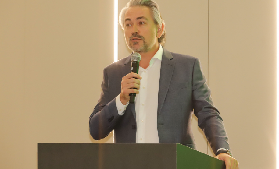 O governador Carlos Massa Ratinho Junior exaltou novamente a importância das cooperativas para a economia do Paraná durante a inauguração da nova sede administrativa do Sicredi em Palotina