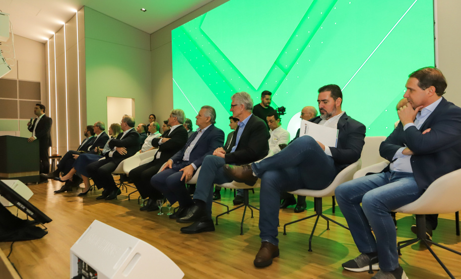 O governador Carlos Massa Ratinho Junior exaltou novamente a importância das cooperativas para a economia do Paraná durante a inauguração da nova sede administrativa do Sicredi em Palotina