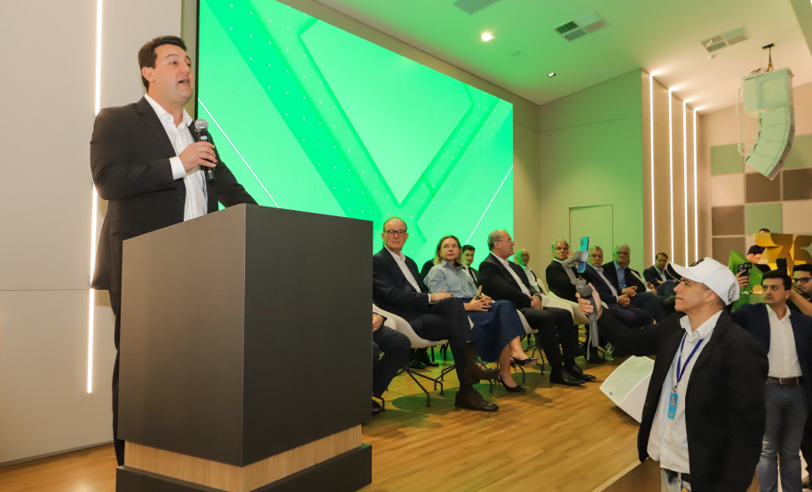 O governador Carlos Massa Ratinho Junior exaltou novamente a importância das cooperativas para a economia do Paraná durante a inauguração da nova sede administrativa do Sicredi em Palotina