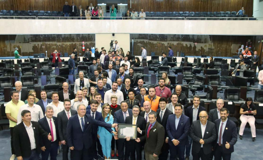 Com melhor gestão do Brasil, Portos do Paraná recebe homenagem da Assembleia