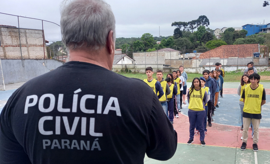 PCPR na Comunidade leva serviços de polícia judiciária para mais de 2,1 mil pessoas em Colombo e interior do Estado