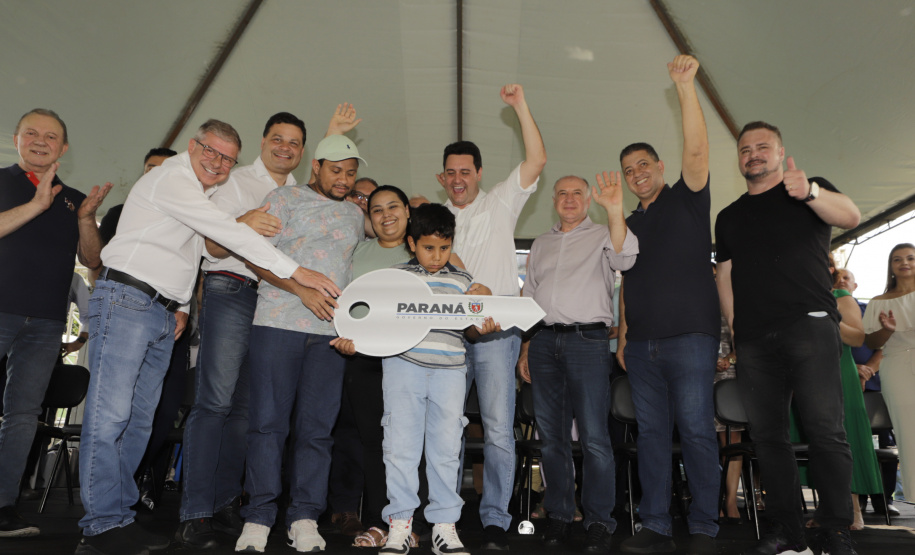 LEÓPOLIS - GOVERNADOR