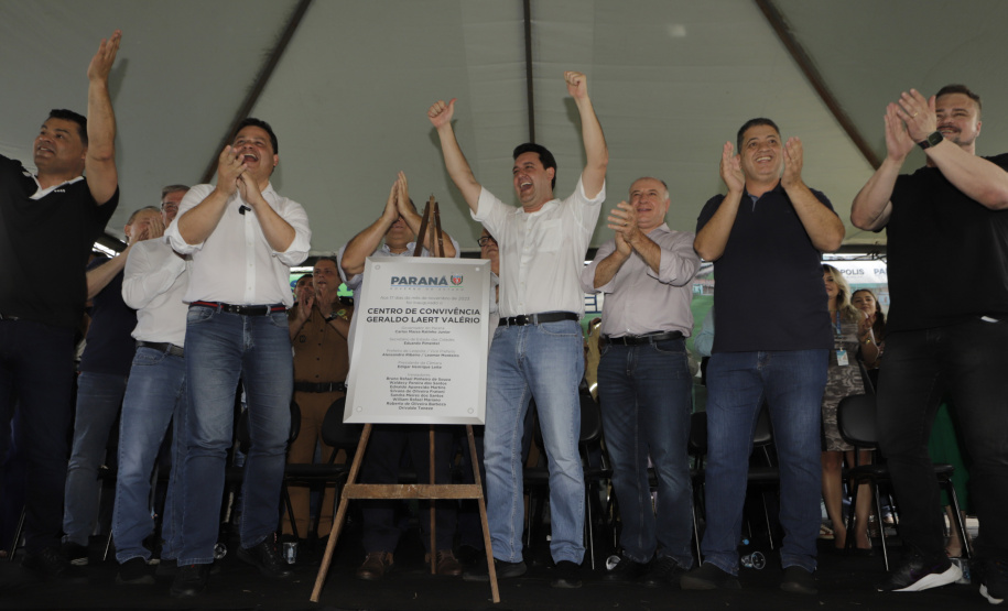 LEÓPOLIS - GOVERNADOR