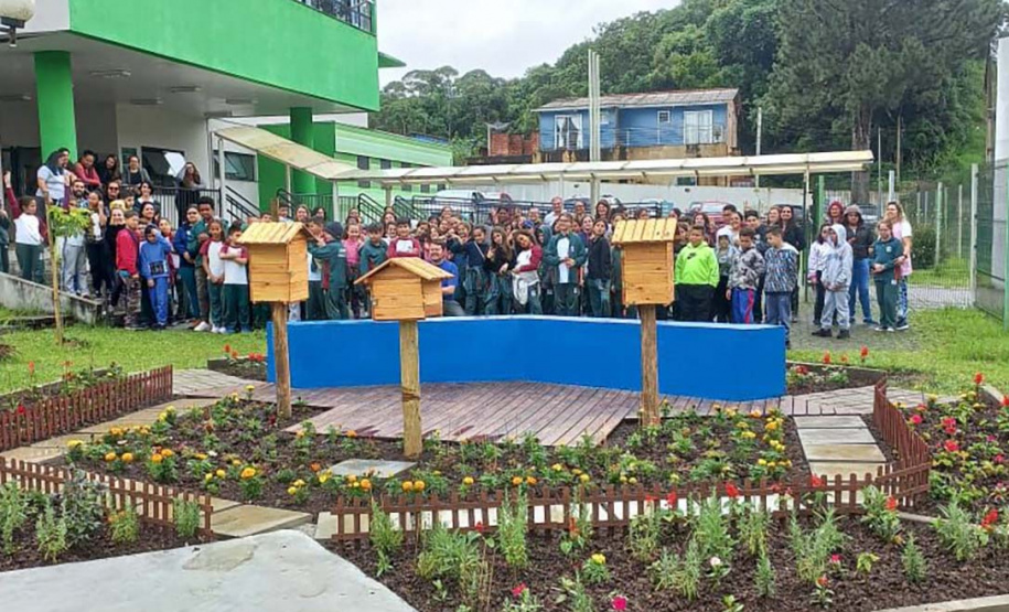 Inaugurado primeiro Jardim de Água e Mel da Sanepar em parceria com a prefeitura de Colombo