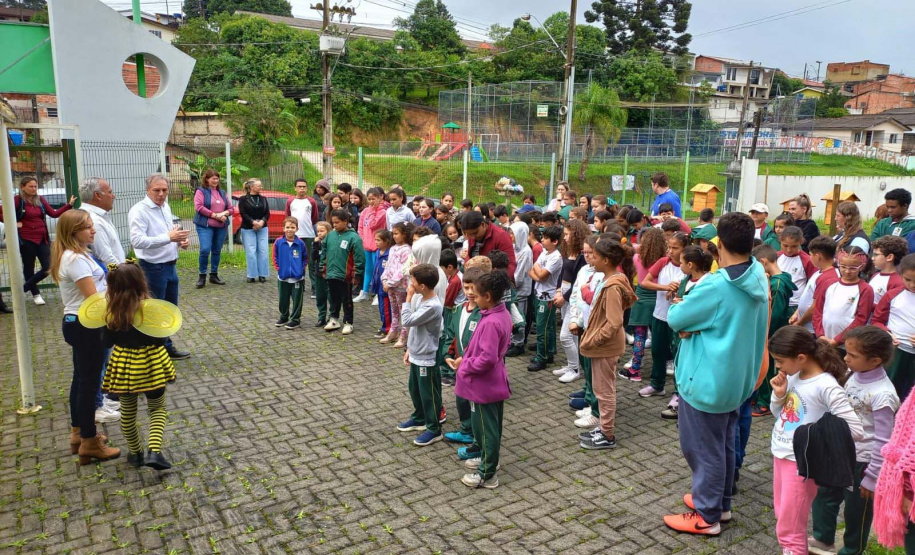 Inaugurado primeiro Jardim de Água e Mel da Sanepar em parceria com a prefeitura de Colombo