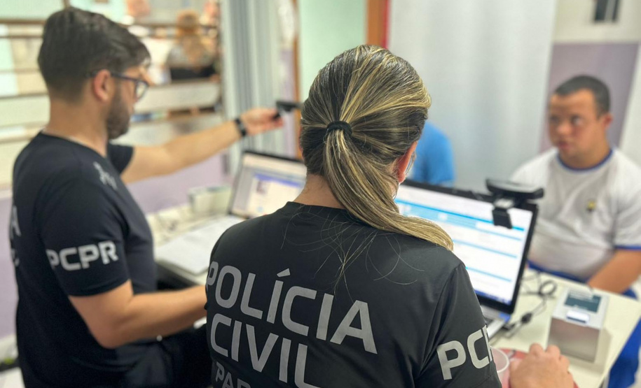 PCPR na Comunidade leva serviços de polícia judiciária para mais de 250 pessoas nos bairros Pinheirinho e Santa Cândida em Curitiba