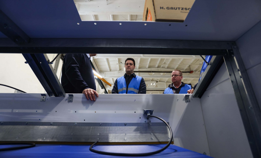 Governador negocia instalação de fábrica multinacional de sementes no Paraná