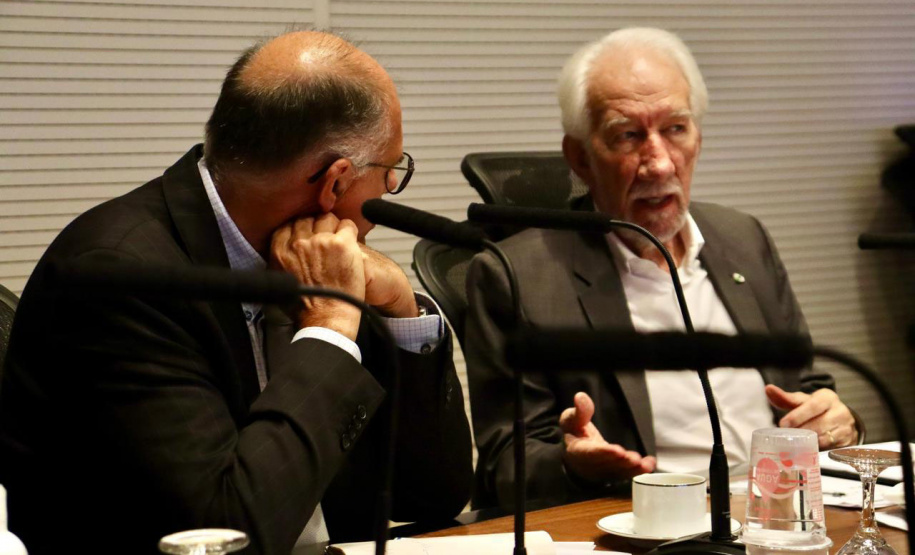 Reunião entre Governo Estadual e o diretor Regional da Agência Francesa De Desenvolvimento