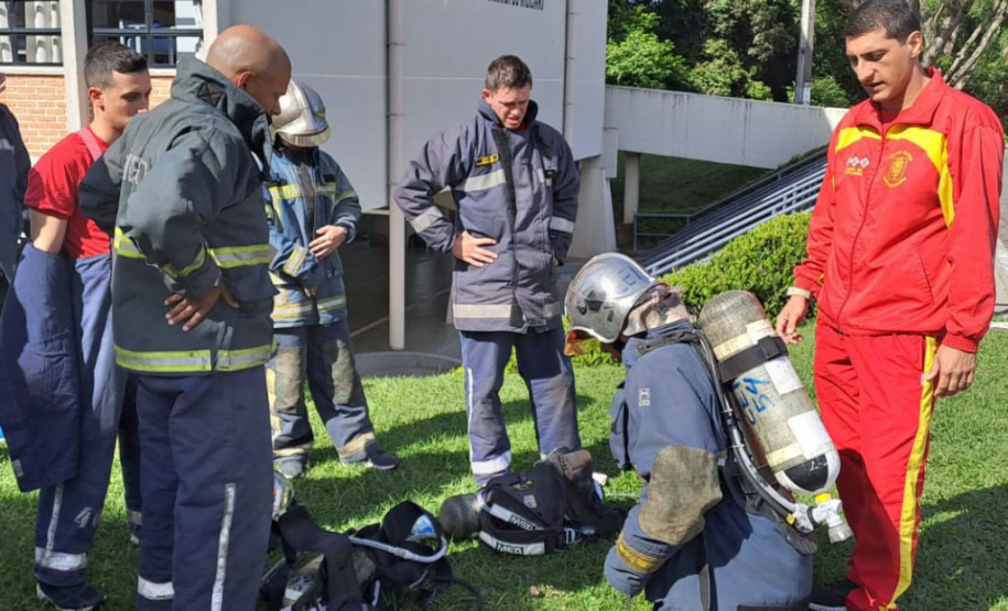 Bombeiros do Paraná encaram desafio solidário na 5ª Corrida do Fogo