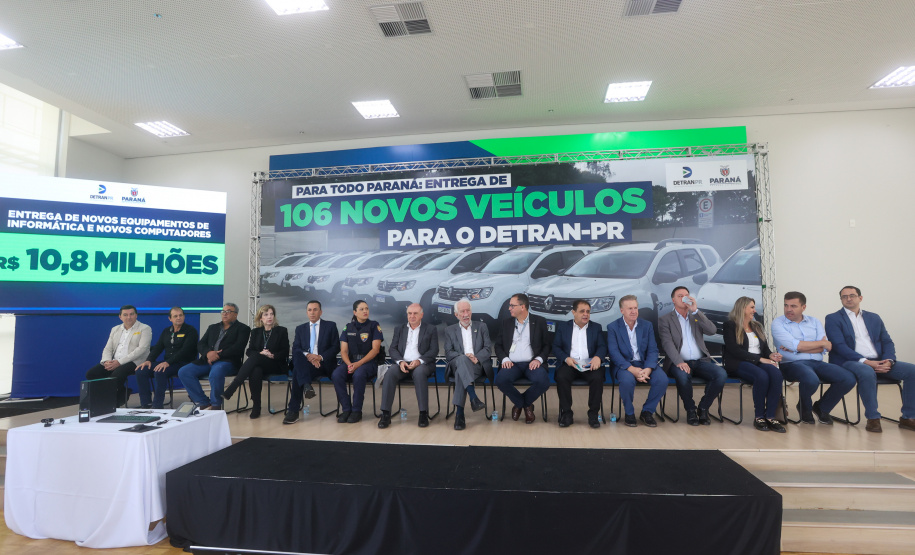 DETRAN ENTREGA VEÍCULOS