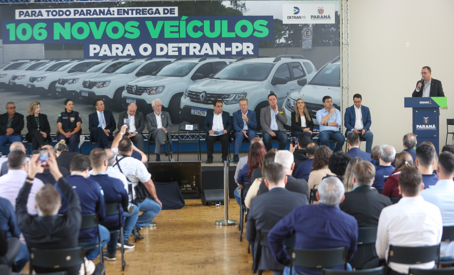 DETRAN ENTREGA VEÍCULOS