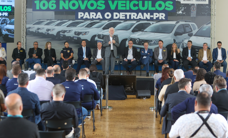 DETRAN ENTREGA VEÍCULOS