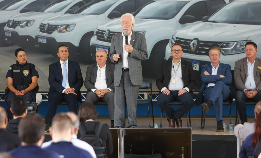 DETRAN ENTREGA VEÍCULOS