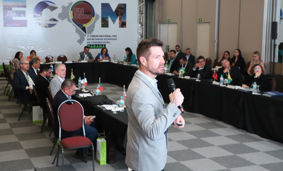 FORUM Rodrigo Hornhardt e compilado