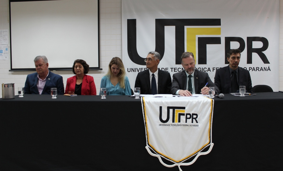 Com aporte de R$ 3 milhões do Estado, UTFPR inaugura blocos para engenharia em Londrina