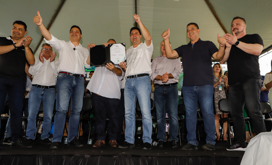 LEÓPOLIS - GOVERNADOR