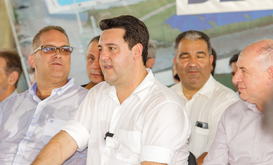 LEÓPOLIS - GOVERNADOR