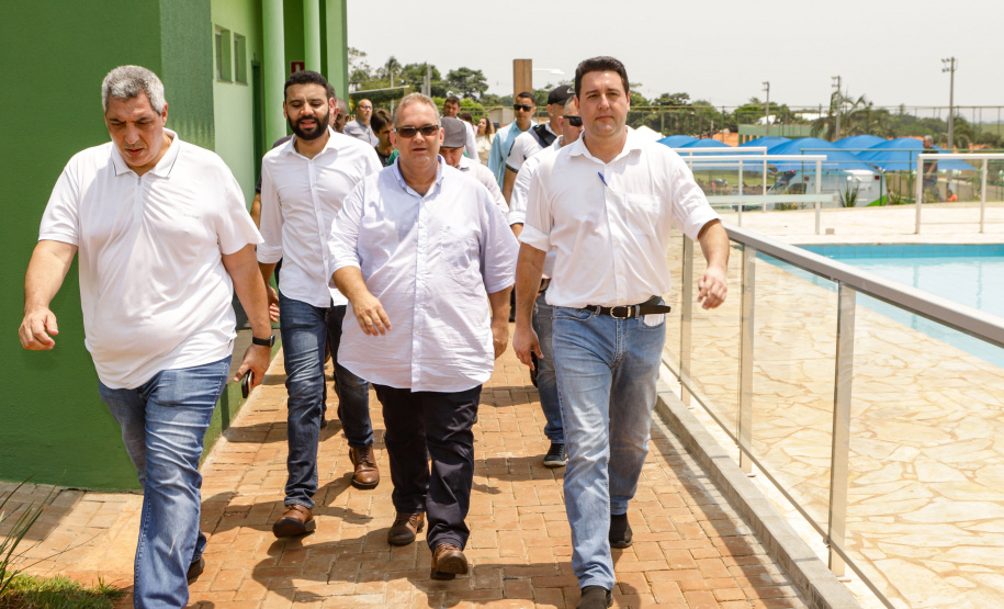 LEÓPOLIS - GOVERNADOR